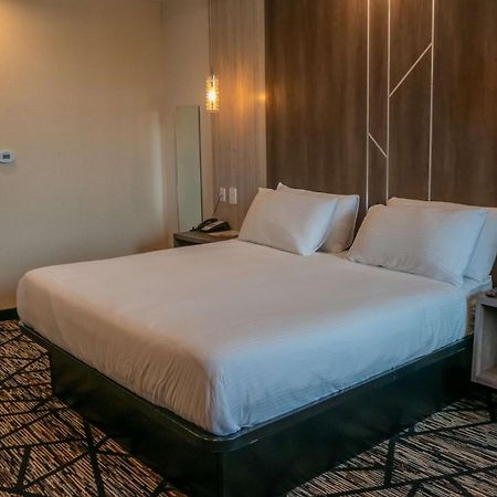 Surestay Hotel By Best Western Houston Southeast South Houston Bagian luar foto
