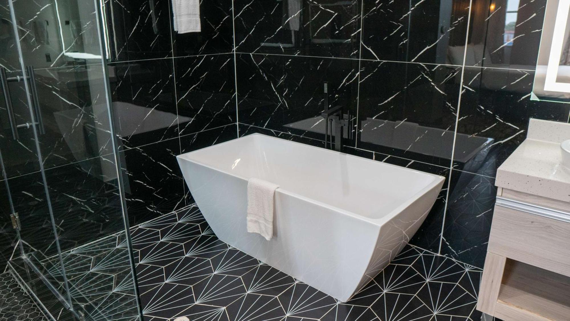 Surestay Hotel By Best Western Houston Southeast South Houston Bagian luar foto